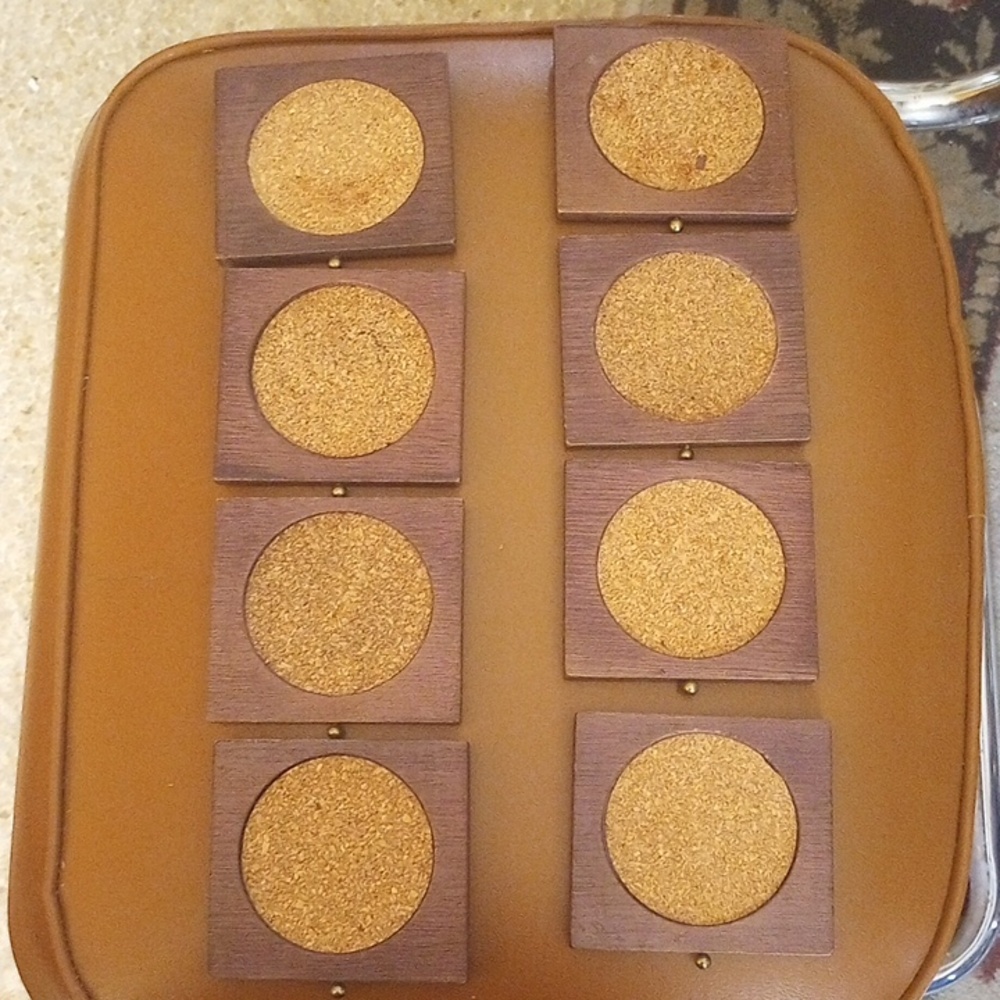 Vintage Wood & Brass 8 Coaster Set in Decorative Caddy - Picture 8 of 8